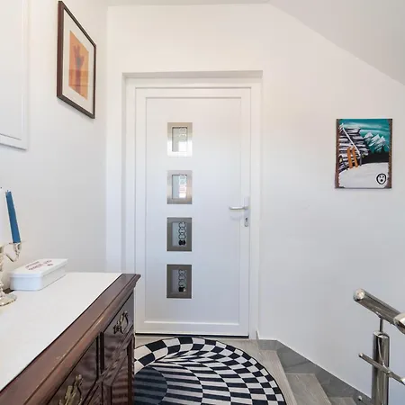 Gorgeous In With Wifi Apartment Sukosan