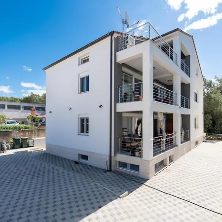 Gorgeous In With Wifi Apartment Sukosan